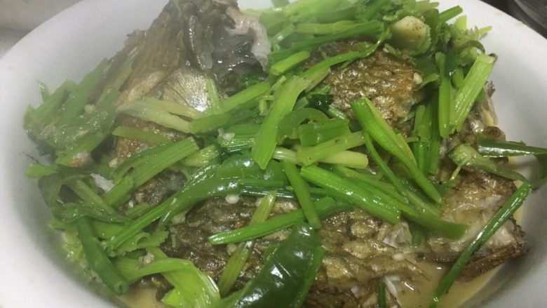 青椒焖草鱼,出锅!