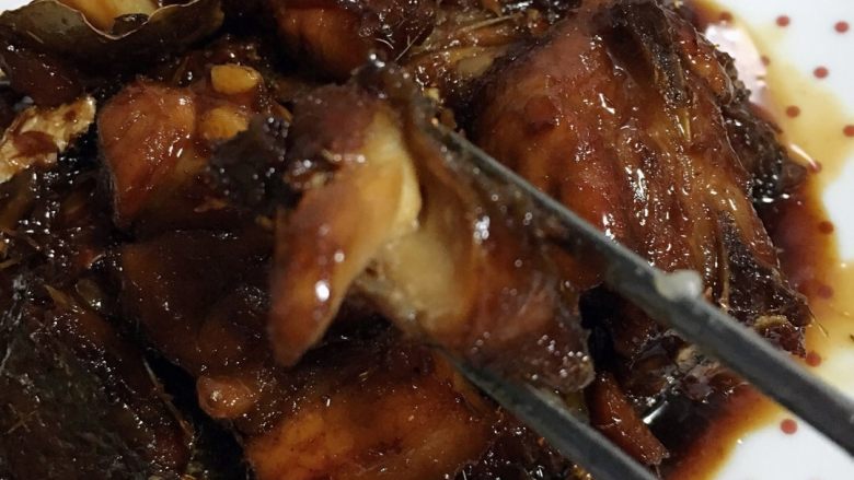 黄鱼鲞炖五花肉,这个黄鱼鲞好吃的，肉质紧实咸甜适中，一口一块不禁吃啊