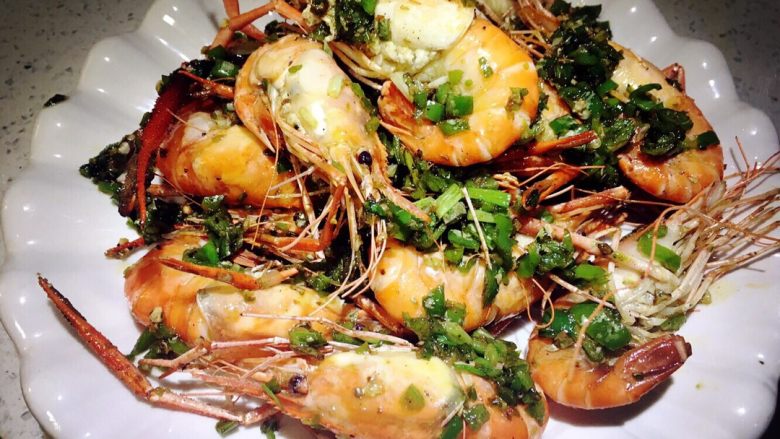 盐焗大虾 湘菜,出锅咯!请慢用!