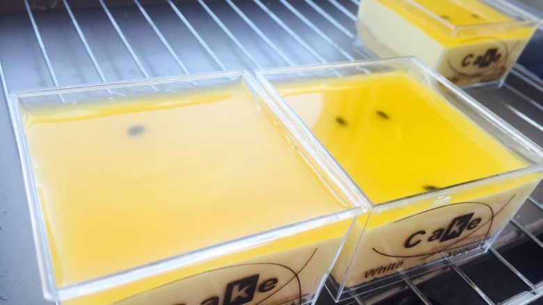 百香果慕斯,✅完成就可以吃了！😁