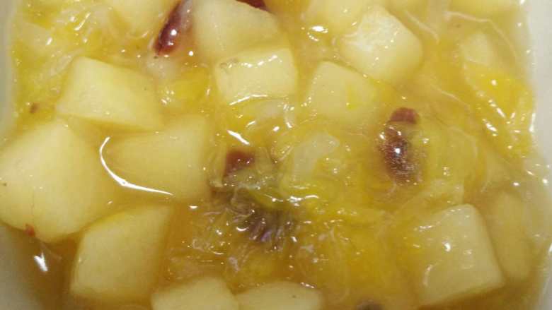 #年夜饭#什锦水果派,剩的馅冰箱冷藏一下,更好吃,罐头一样凉凉的。