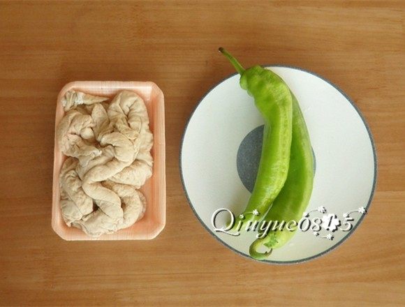 #年夜饭#尖椒溜肥肠,准备食材