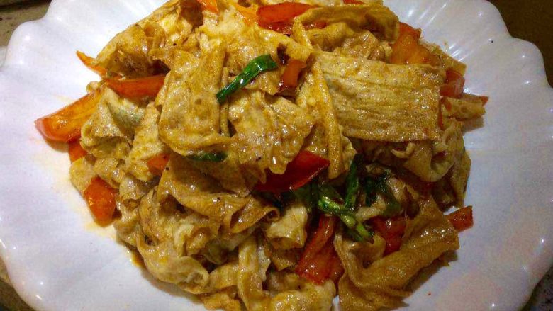 #年夜饭#炒豆皮,客官们,可以享用啦!
