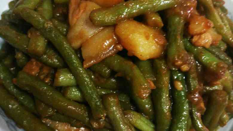 花肉土豆炖豆角