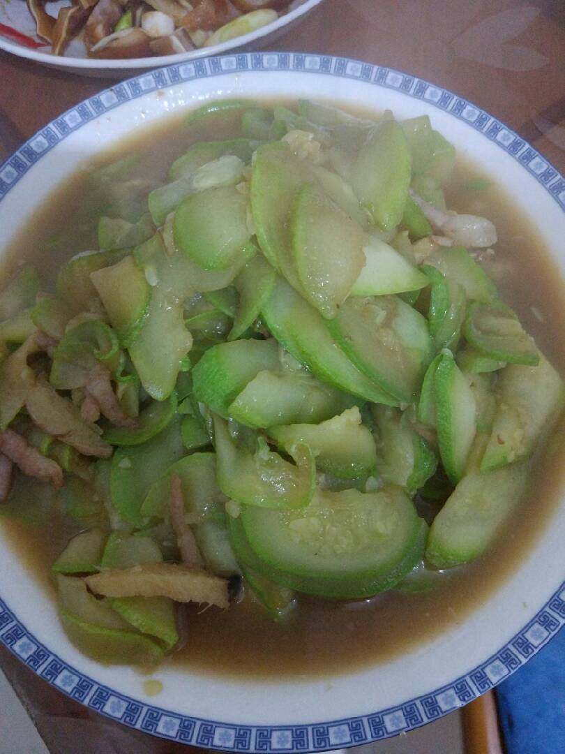 西葫芦炒肉