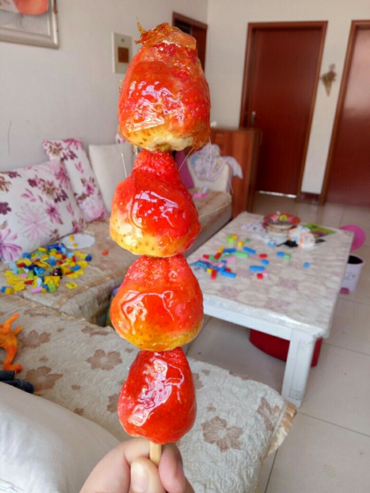 草莓冰糖葫芦
