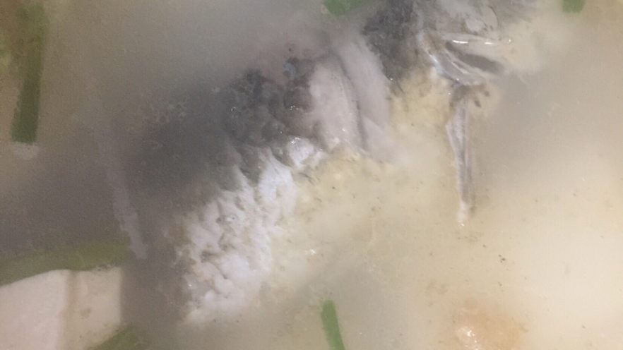 鲫鱼豆腐汤