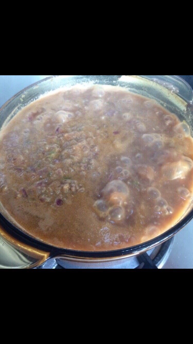 肉酱意面酱,上述材料翻炒均匀加水（淹没过材料）