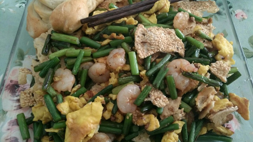 蒜苔鸡蛋炒虾仁