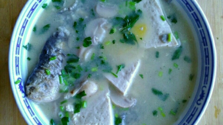 花鲳豆腐汤