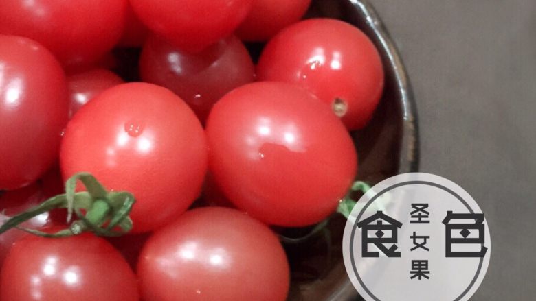 蔬菜牛肉豆渣饼,圣女果