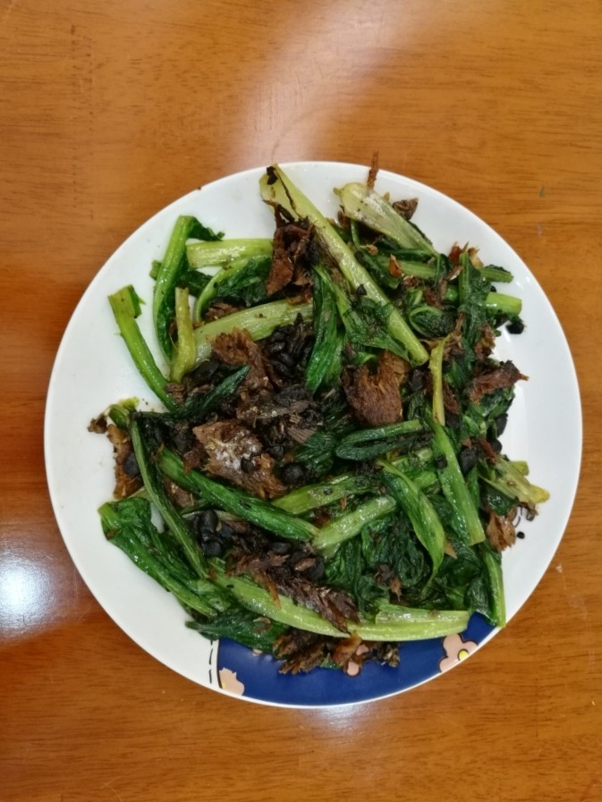 豆豉鲮鱼油麦菜,简单又好吃~