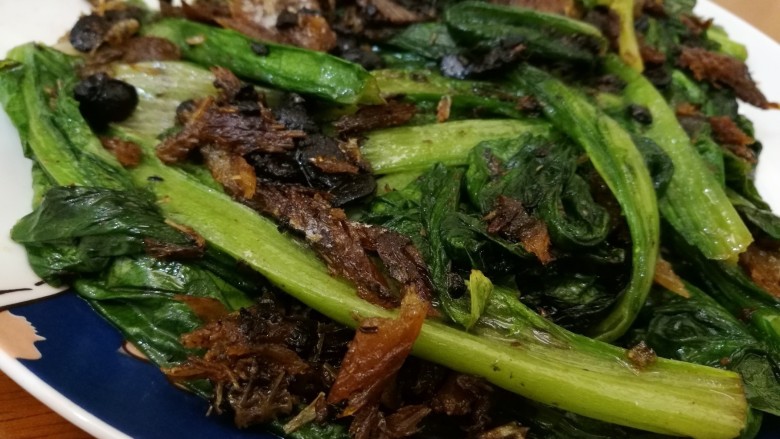 豆豉鲮鱼油麦菜,卖相也不错!