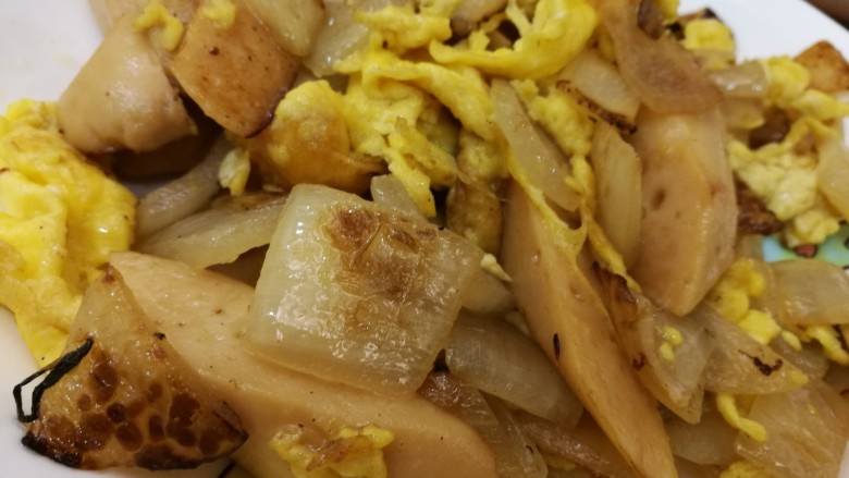 圆葱炒鸡蛋火腿,非常好吃