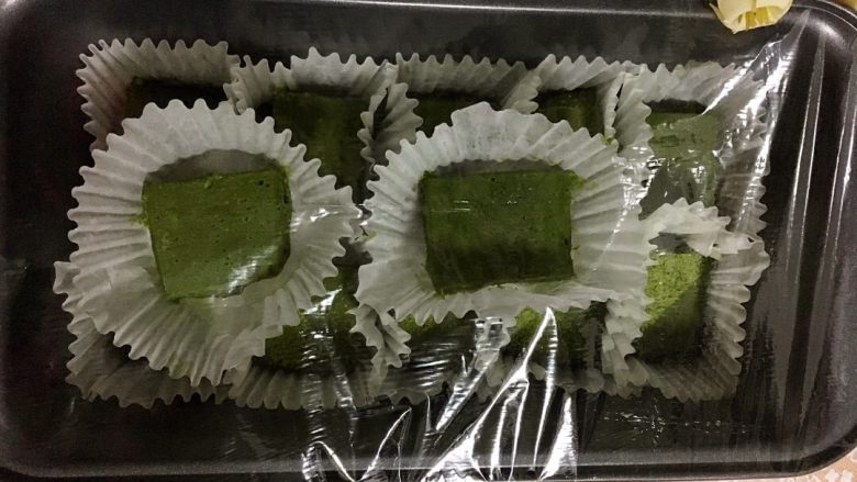 抹茶生巧克力,那就封上保鲜膜吧，也凑合了