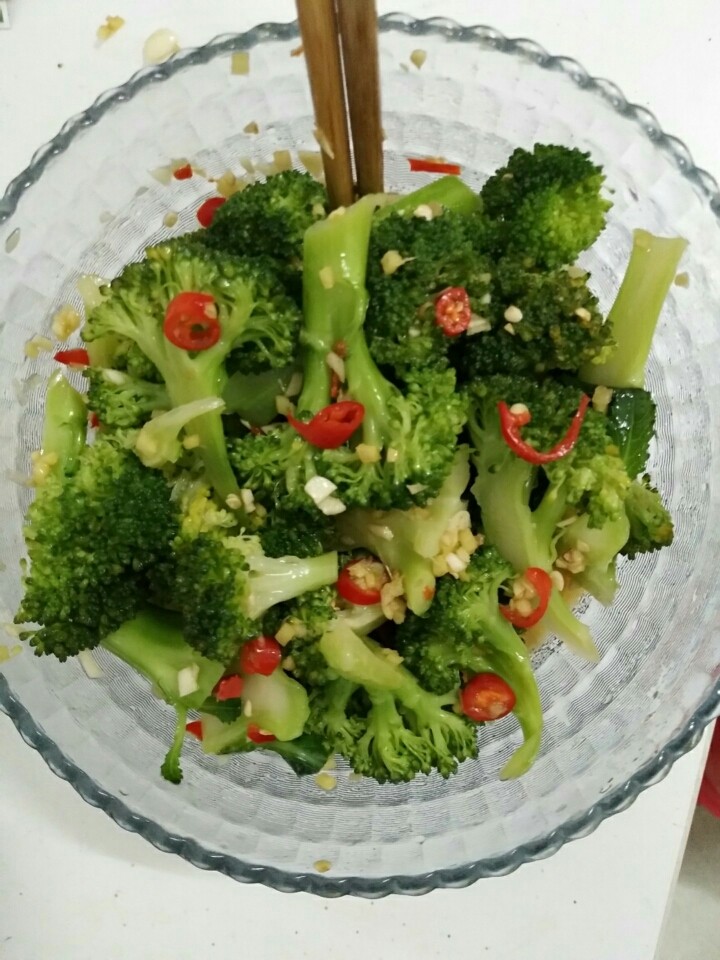 凉拌西兰花