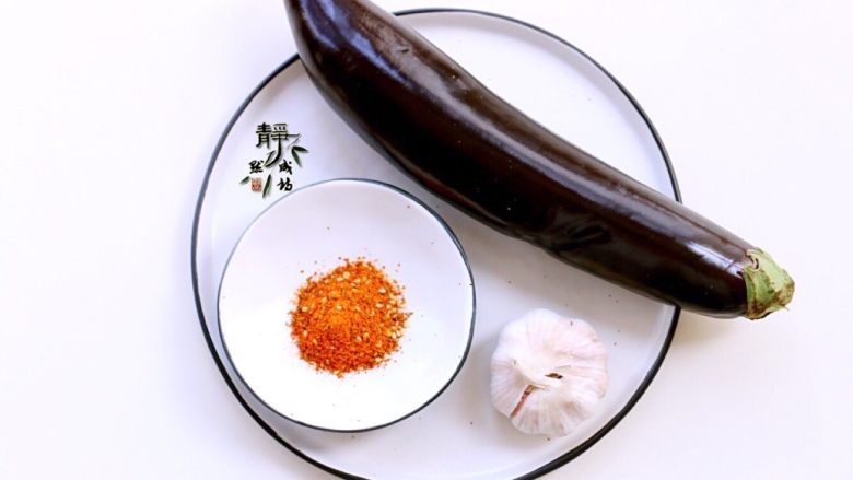 微波炉烤长茄,主要材料合影;粉类混合均匀各用。
