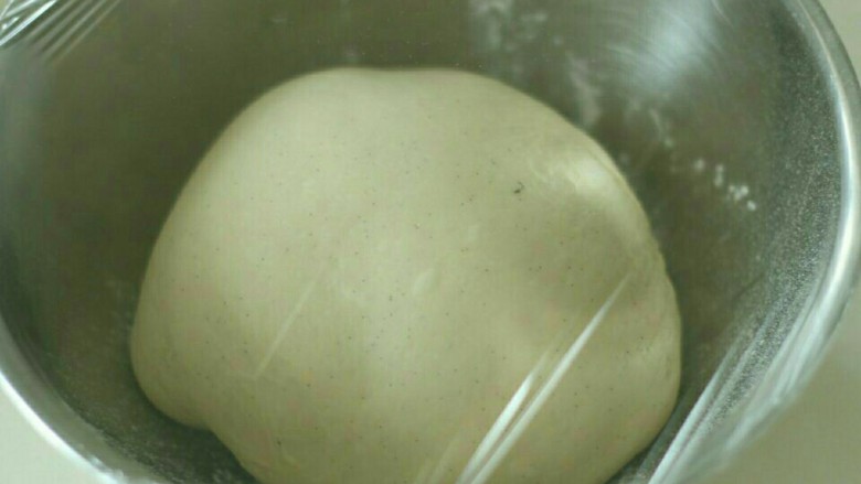 香草杏仁面包,基础发酵,大概50分钟