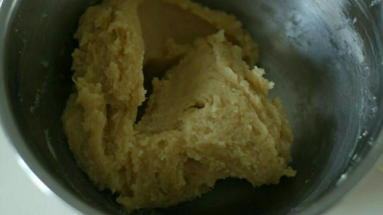 香草杏仁面包,内馅材料混合拌匀即可!