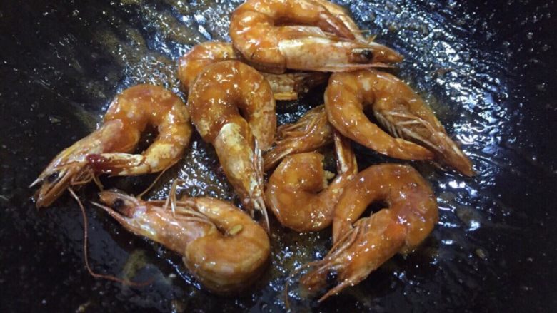 靠大虾,加入少量的水,我忘记拍图了,少量就可以