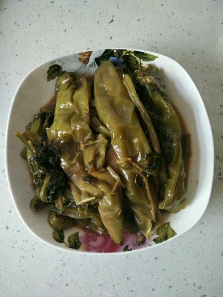 家常芹菜焖尖椒