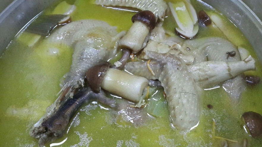 松茸煲老鸡
