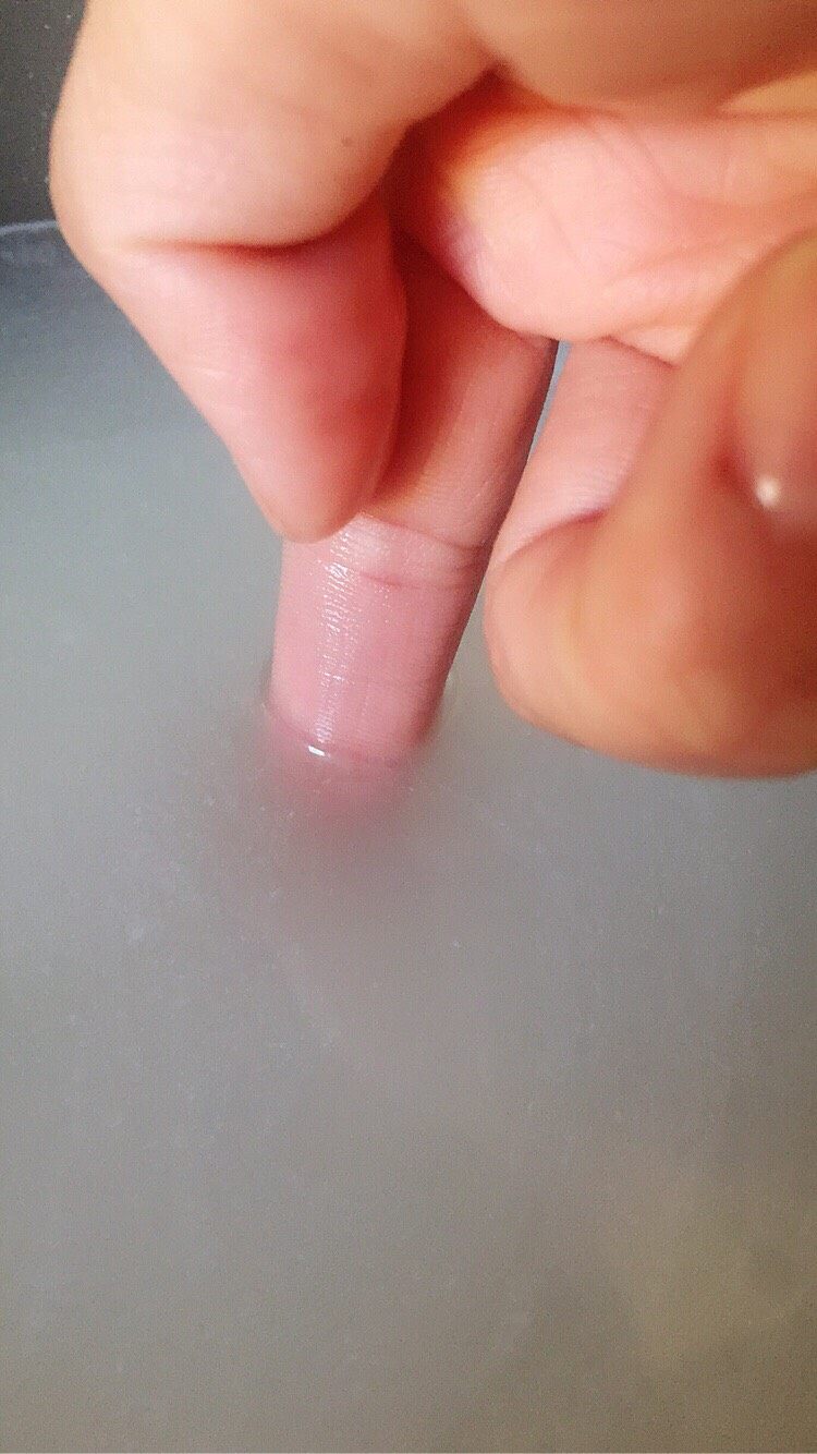 酱香味秋葵寿司(纯素版),水没过大米一个指节高低,这样蒸出的大米不粘不硬,粒粒分明