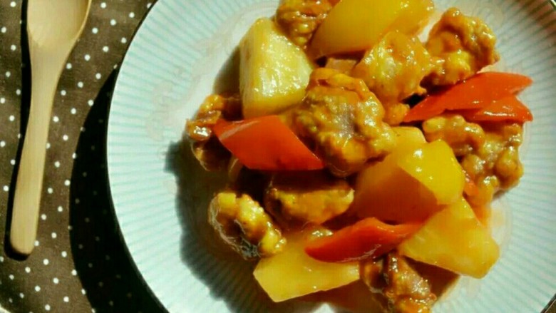 鸡肉裹炒菠萝