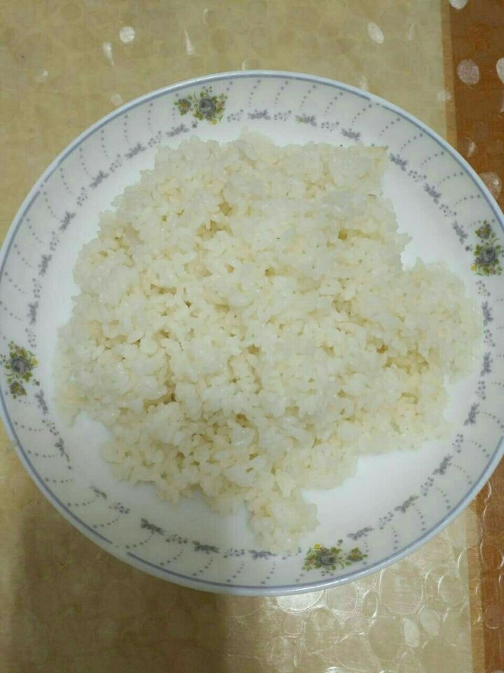 韩国辣白菜炒饭,蒸熟<a style='color:red;display:inline-block;' href='/shicai/ 507'>米饭</a>