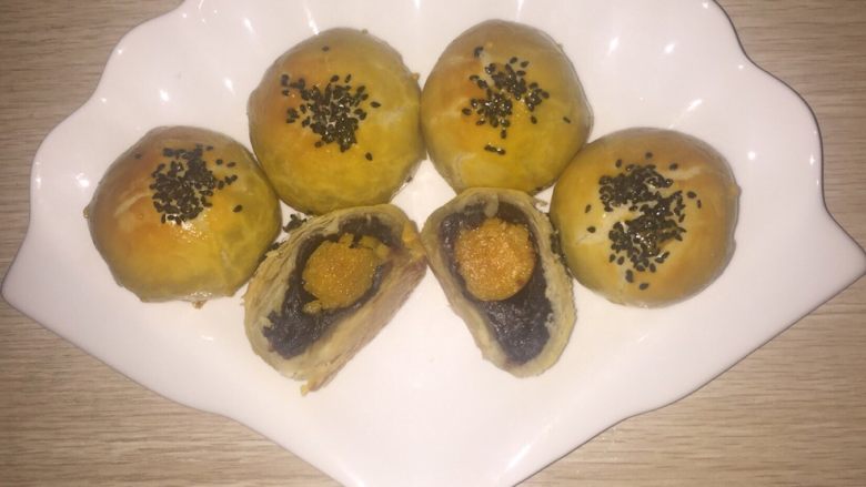 蛋黄酥