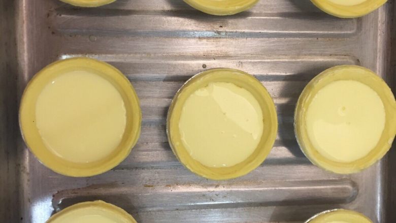 蛋挞
,倒入准备好的塔皮里