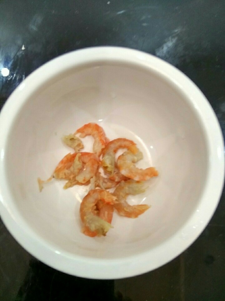 饺子,拨出<a style='color:red;display:inline-block;' href='/shicai/ 287'>虾仁</a>