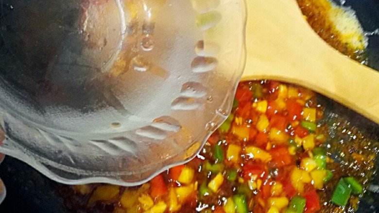 红烧日本豆腐,加一点水