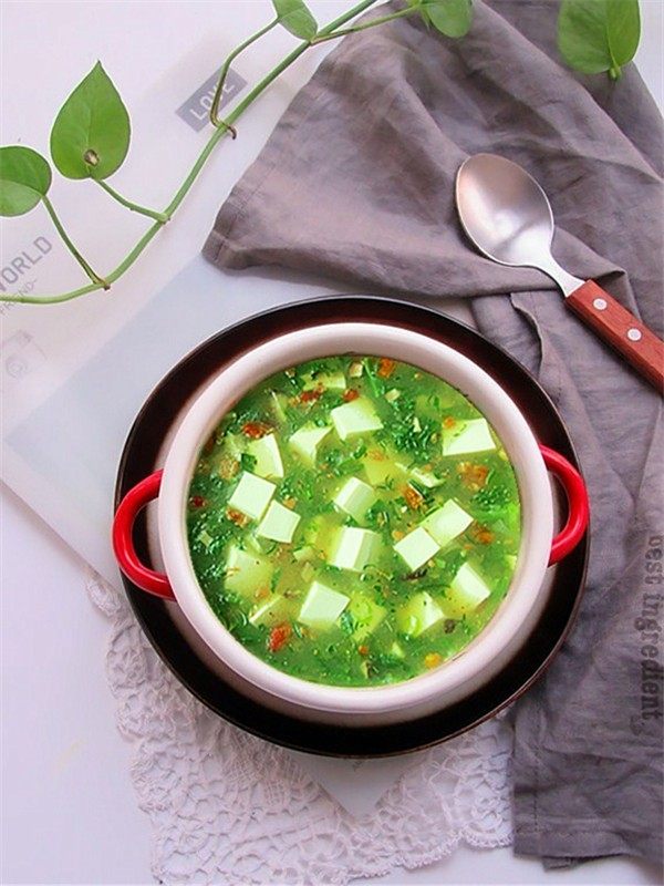 荠菜肉末豆腐羹,终于做好了,装碗美美的享受吧
