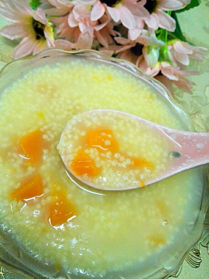 芦笋鸡蛋卷(棒棒糖版),早餐再配一碗杂粮粥或南瓜小米粥,完美