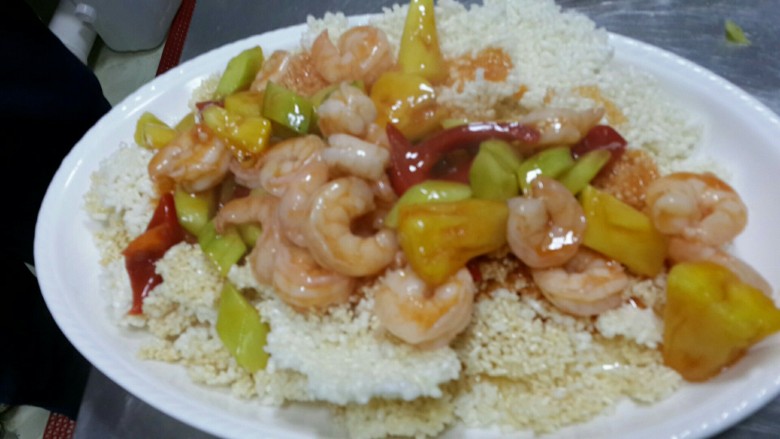 菠萝虾仁锅巴