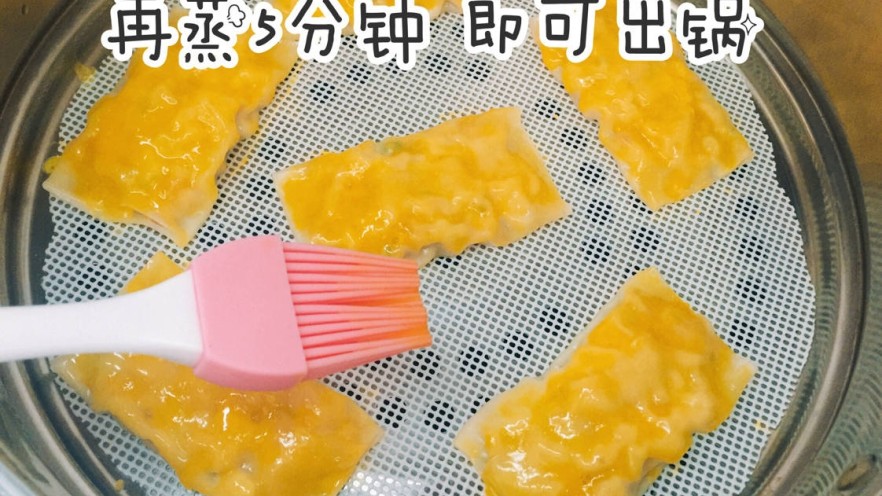 杂蔬猪肉鳕鱼蒸卷