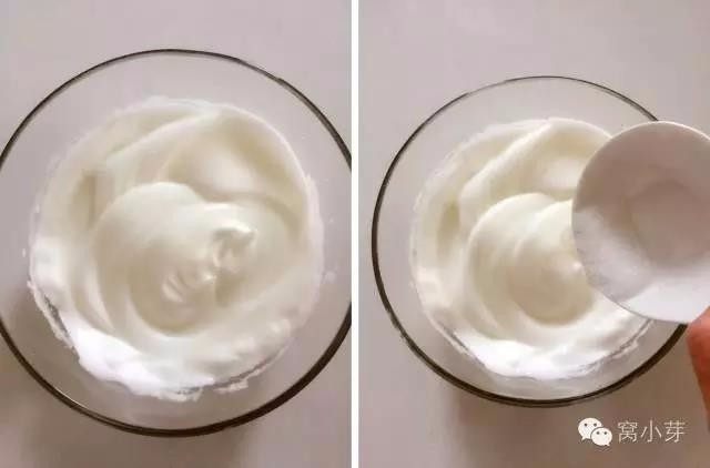宝宝辅食:水果裸蛋糕-36M+,二、制作蛋白霜
3、用高速搅打到有点纹路,蛋白霜已经比较细腻,但提起打蛋头尖角下垂的情况下(左侧图片),加入最后一部分糖继续搅打。