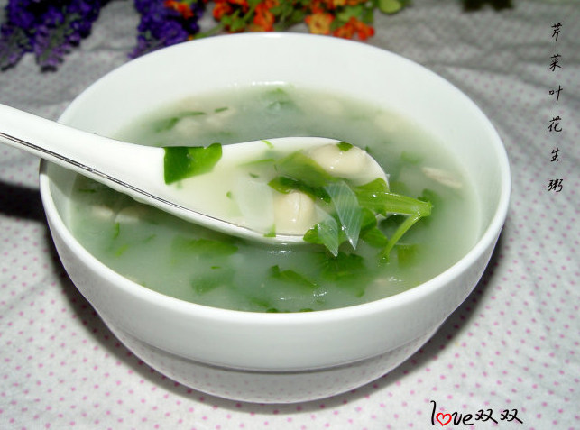 芹菜叶花生米清香粥