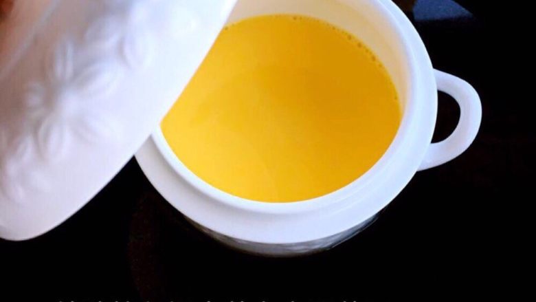 豆腐、虾仁、顿饭,上锅蒸