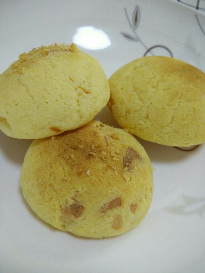 芝士麻薯,放入烤箱,上火180度,下火150度烤十分钟,然后转上火150度,下火120度15分钟左右