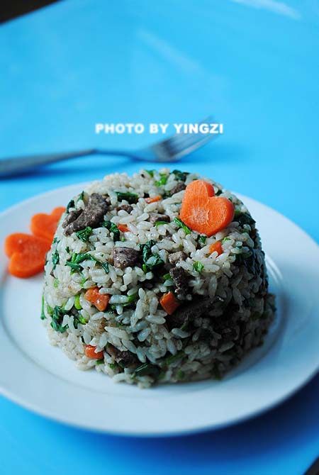 菠菜猪肝炒饭