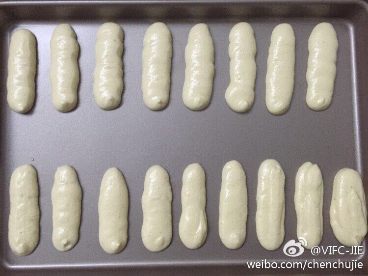 奶油奶酪版之提拉米苏,直接裱花袋剪口挤，挤出长条