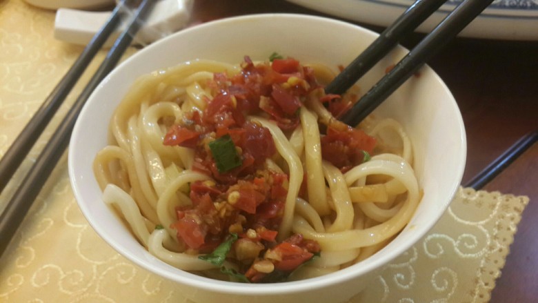剁椒鲈鱼 (配香葱剁椒面),我更喜欢的面
