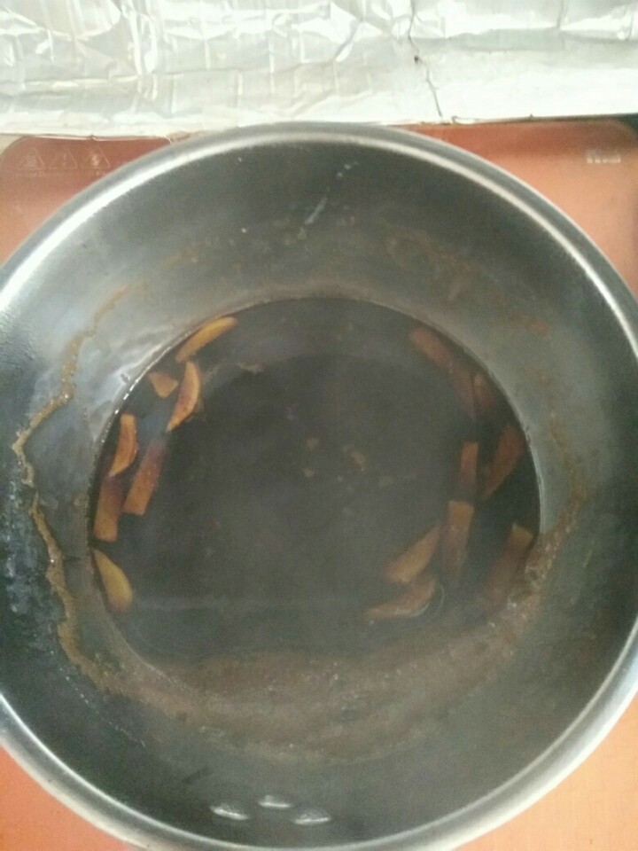 家腌脆黄瓜,煮沸即关火,放凉。