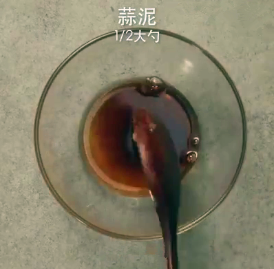 炸五花肉,<a style='color:red;display:inline-block;' href='/shicai/ 9145'>蒜泥</a>1/2勺