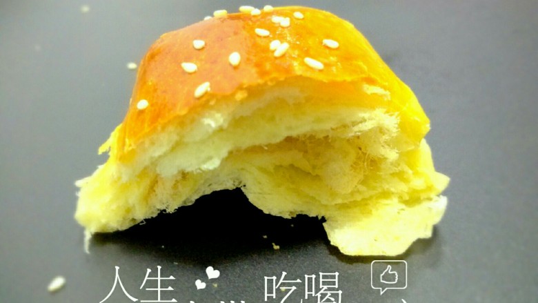 芝士肉松包,随手拿一个掰开,超乎想象的软