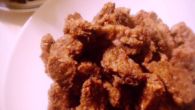 各种饼干混合的年糕糍粑,烤箱160度预热,上下火,正面烤十分钟,翻面烤十分钟,具体时间按个人的烤箱而定