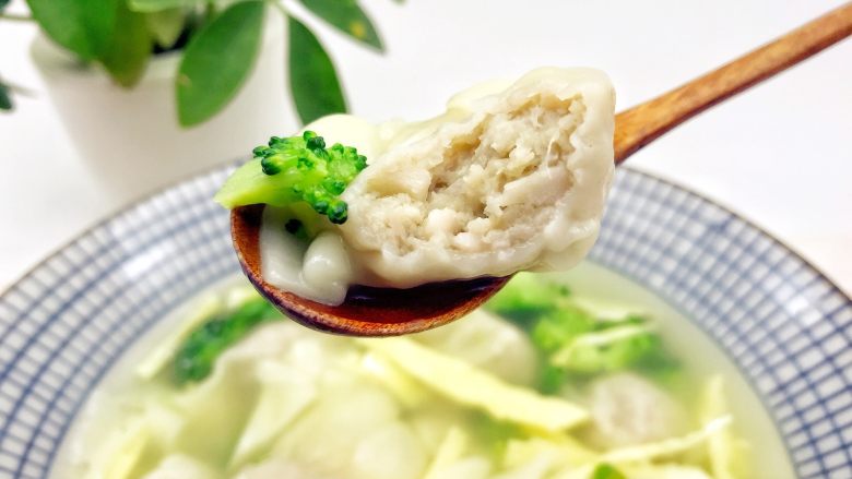 宝宝辅食：藕馅小馄饨-12M+ 