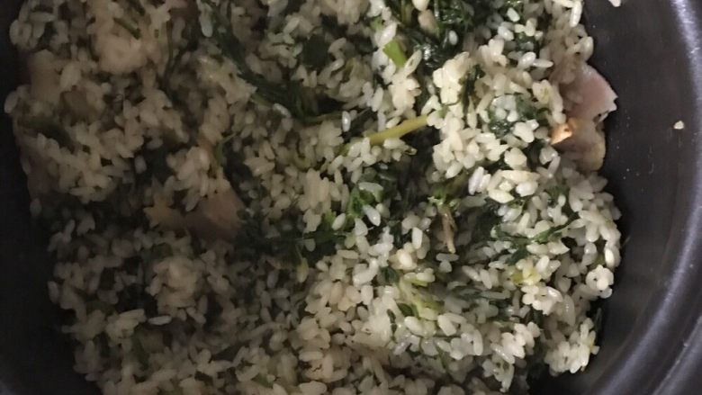 正宗的荠菜米饭